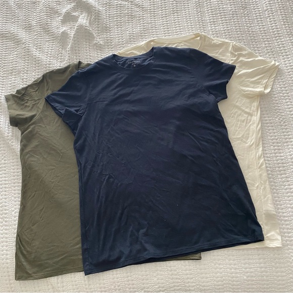 Mott and Bow t-shirts, size medium - Picture 9 of 9